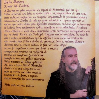 Página del libreto del CD "Memories de Deva" de Guieldu con las impresiones de Bieito Romero (Luar na Lubre) sobre el disco